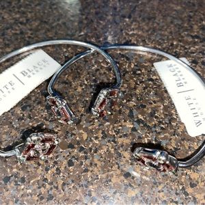 2 White House black market brackets